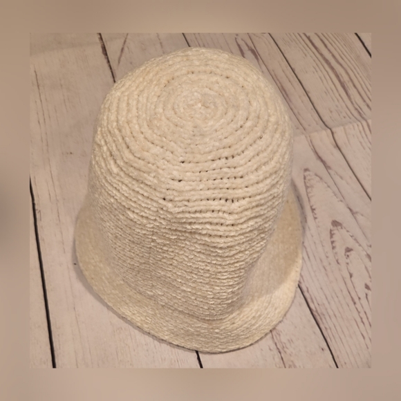 🆕 August Hat Company Cloche - Picture 3 of 5